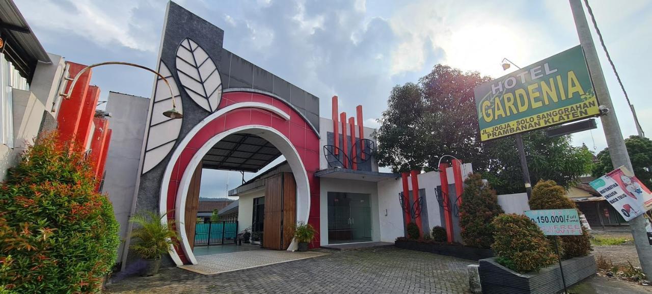 Oyo 90831 Hotel Gardenia Prambanan Джокьякарта Экстерьер фото