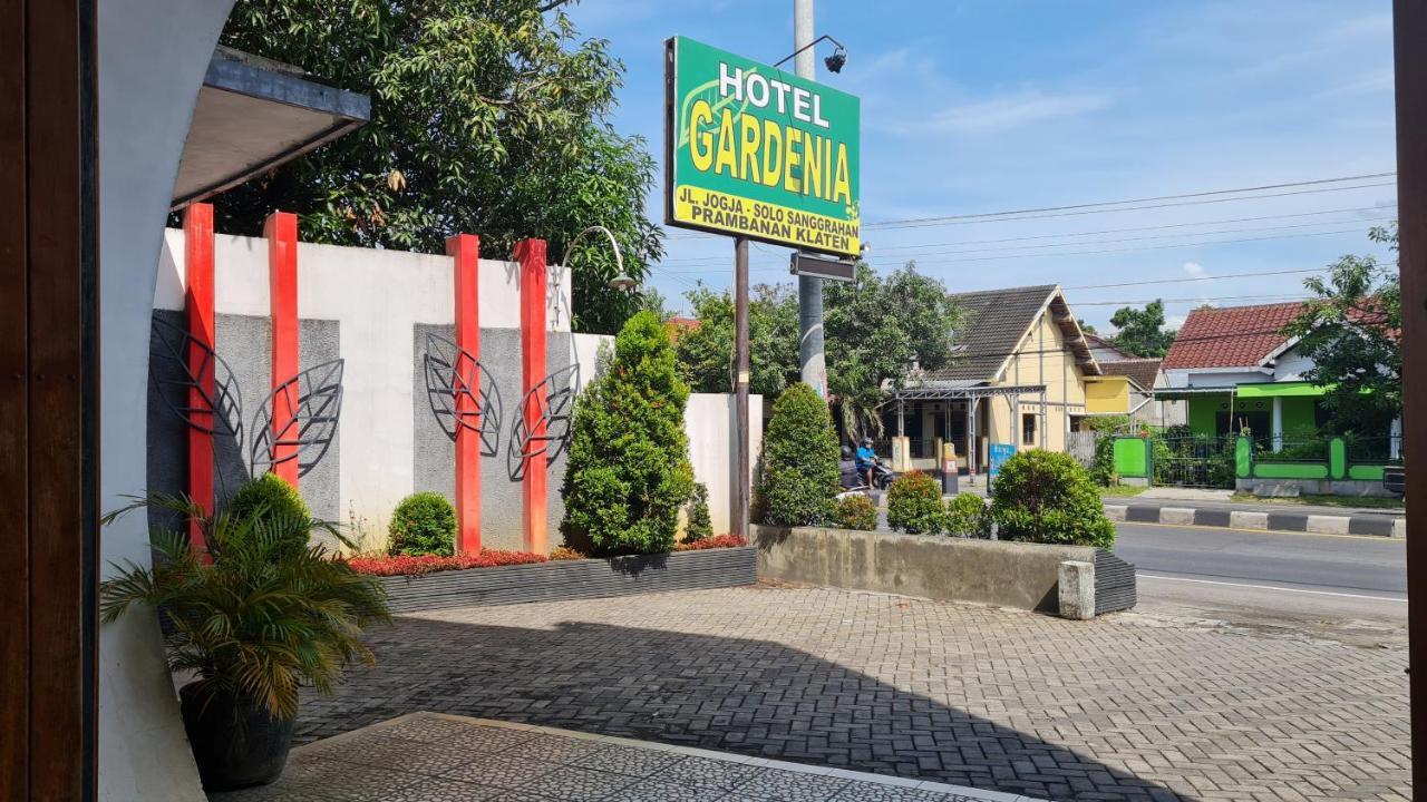 Oyo 90831 Hotel Gardenia Prambanan Джокьякарта Экстерьер фото