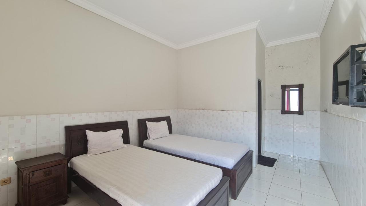Oyo 90831 Hotel Gardenia Prambanan Джокьякарта Экстерьер фото